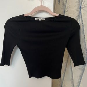 Express Cropped Top w/ mid-length sleeves